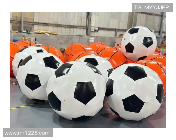 足球明星道具免费版全新上线体验最真实的足球盛宴与明星互动乐趣尽在掌握