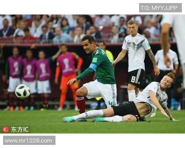 墨西哥足球明星阿加西的传奇人生与辉煌成就探秘