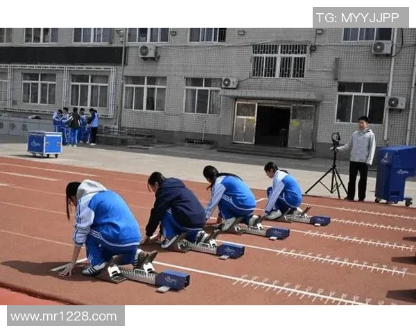 提升学生体质与团队合作能力的学校户外体育器材创新设计与应用探讨
